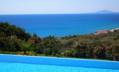 Luxury villa with fabulous infinity pool and amazing views of the Ionian Sea