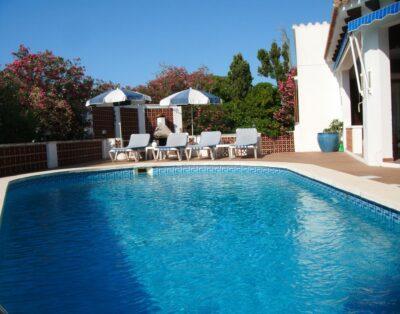 Beautiful Secluded Villa With Private Pool And Hot Tub and Stunning Views Of Countryside