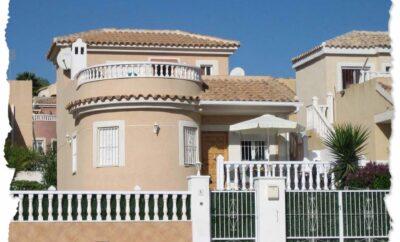 Villa in Pinar de Campoverde, Costa Blanca – Great Location, Private Pool And Garden. Sleeps 6, Close To Beaches And 5 Mins From Romero  Golf Club