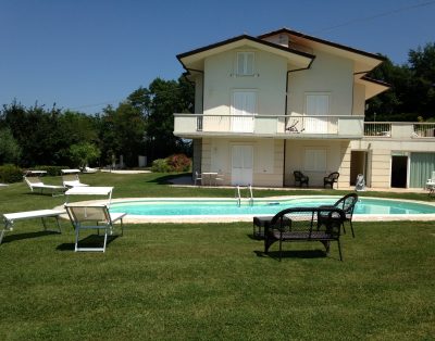 Villa with pool nearby the Beach Italy