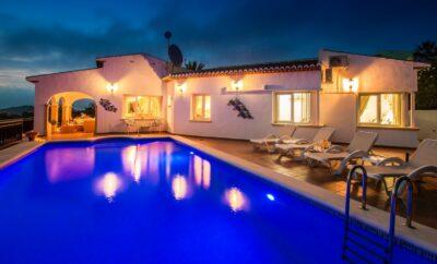 Luxury 3-Bed Private Villa With 10m x 5m Heated Pool